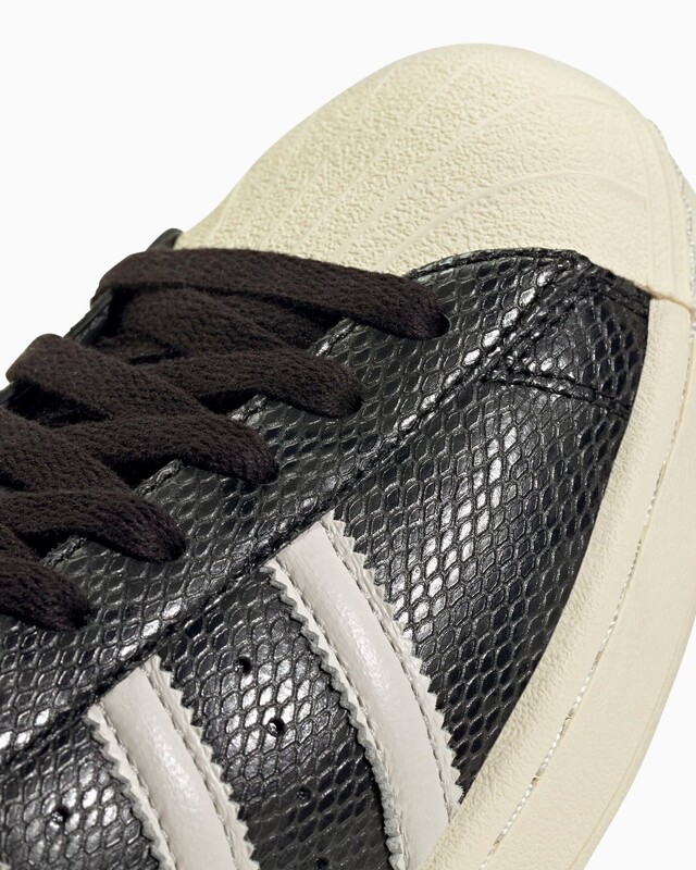 adidas Superstar vintage ブラック adidas Superstar Vintage 